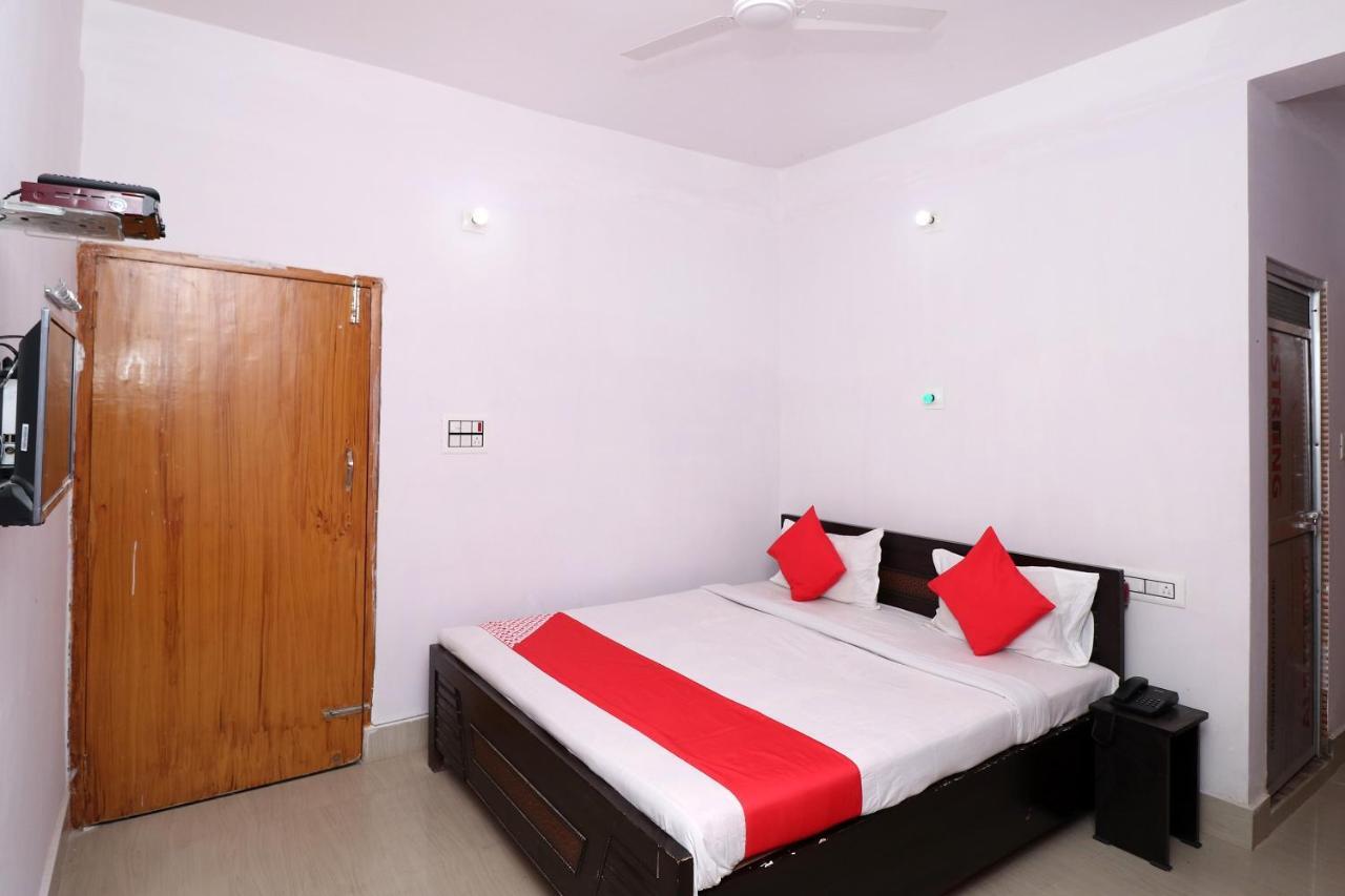 Oyo Nalanda Guest House Buitenkant foto